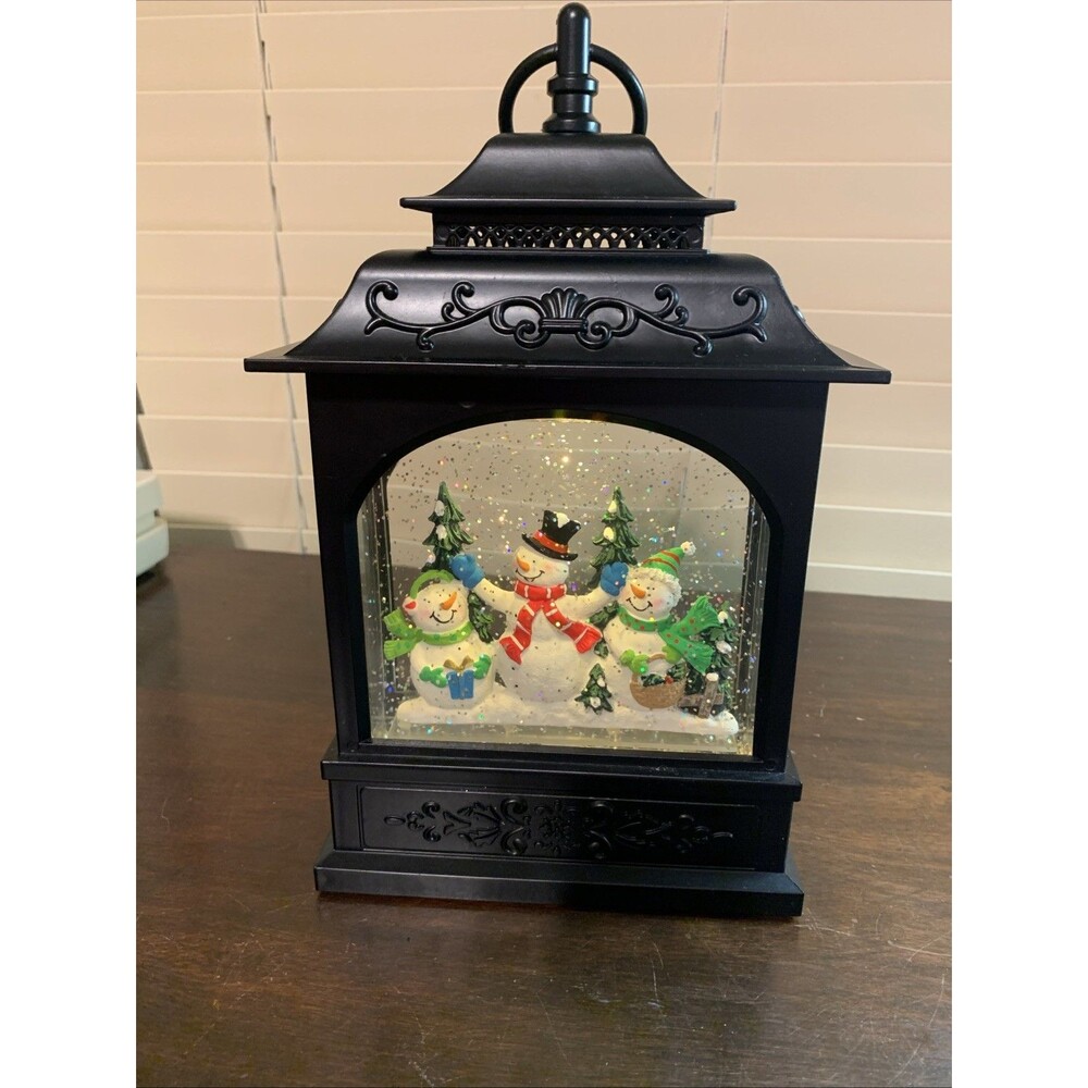 Illuminated Lantern Iridescent Water/Snow Globe Musical Snowman Family